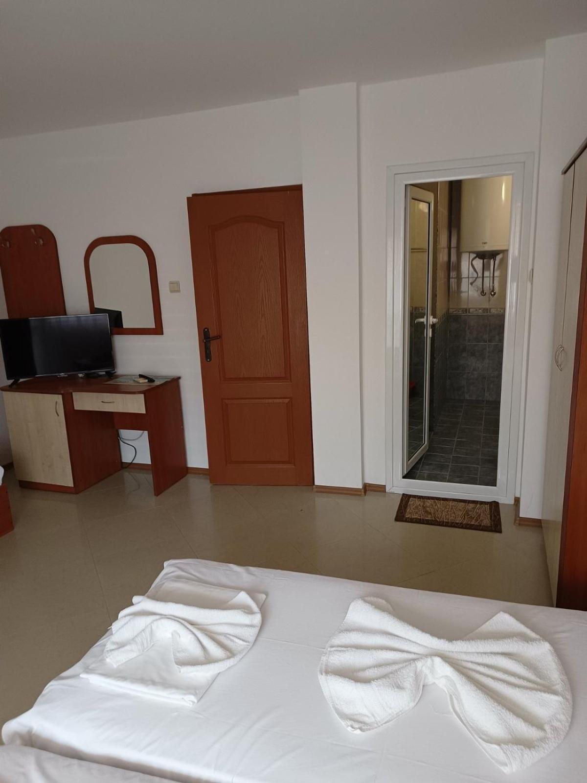 Guest House Ralitsa Pomorie Eksteriør billede