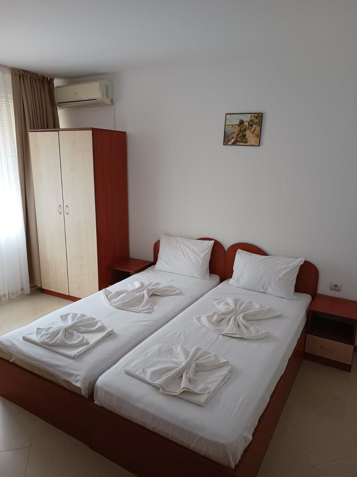 Guest House Ralitsa Pomorie Eksteriør billede